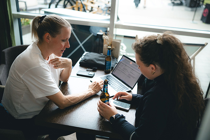 mit Daniela Bleymehl Richtung Startlinie - Jenny